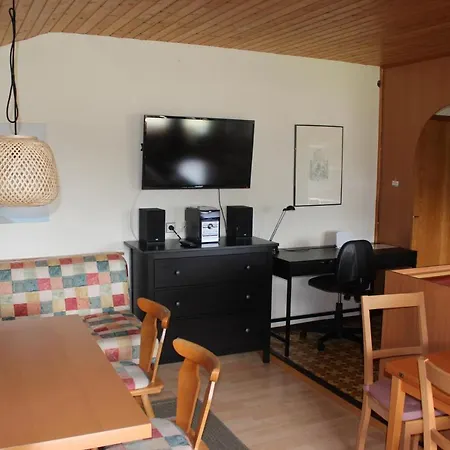 Haus Bergquell アパート *